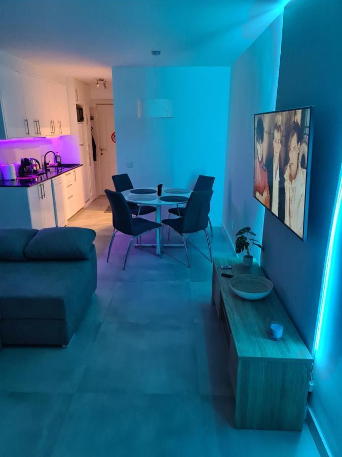 Appartement Apartamento Calypso à Sitio de Calahonda Extérieur photo